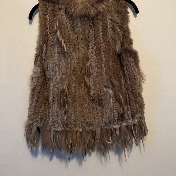 Hollies Rabbit Fur Vest - Picture 3 of 4